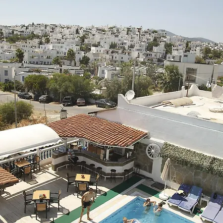 Ξενοδοχείο με διαμερίσματα Life Gümbet