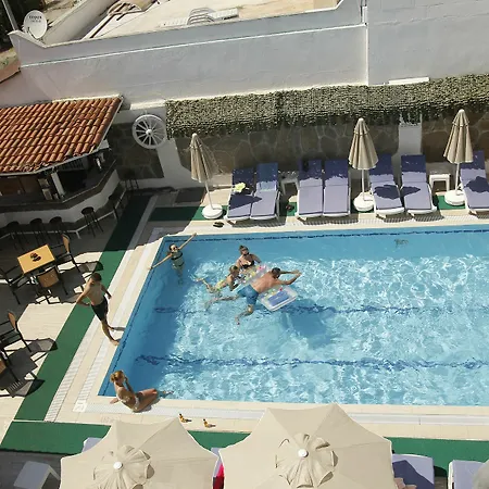 Life アパートホテル グムベット